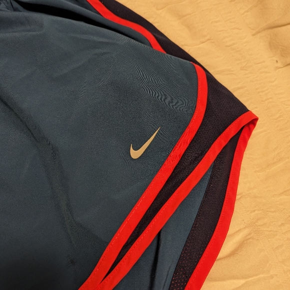 Nike Drifit Lined Shorts - Picture 4 of 12